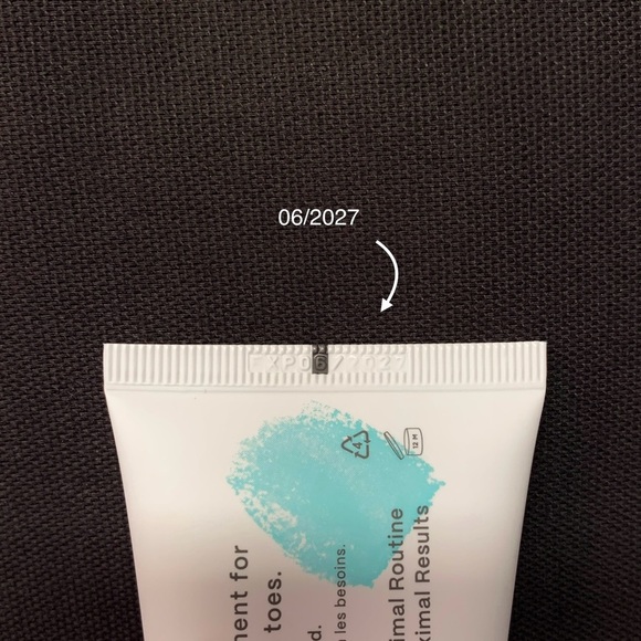 MAD HIPPIE Ultra Rich Barrier Cream w/ Ceramides & Niacinamide — Full Size 2 oz - Picture 3 of 3